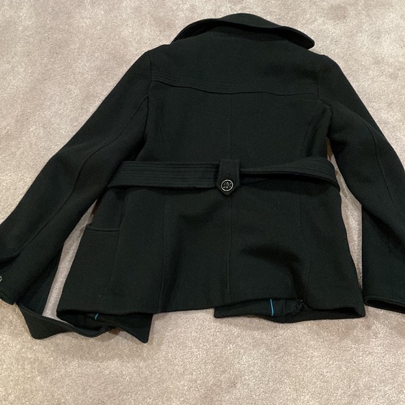 Winter coat- EUC - Picture 6 of 6